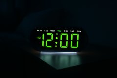 Digitálny svietiaci budík do siete JVD SB8035.2