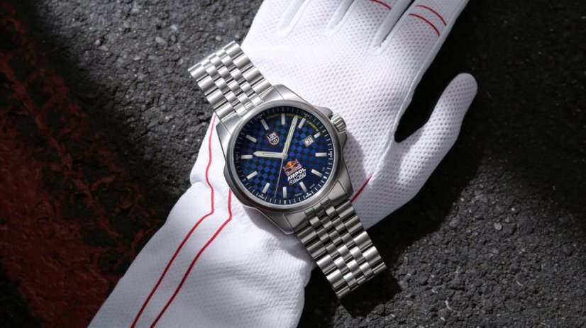 Luminox Sport Timer 2520 Series Red Bull AMPOL Racing Limited Edition XL.2523.ARB.N