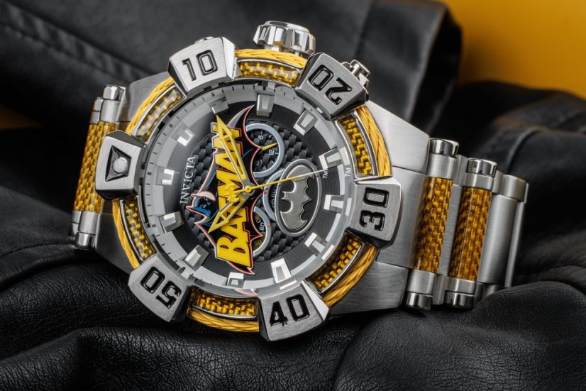Invicta DC Comics Batman Quartz 52mm 41137