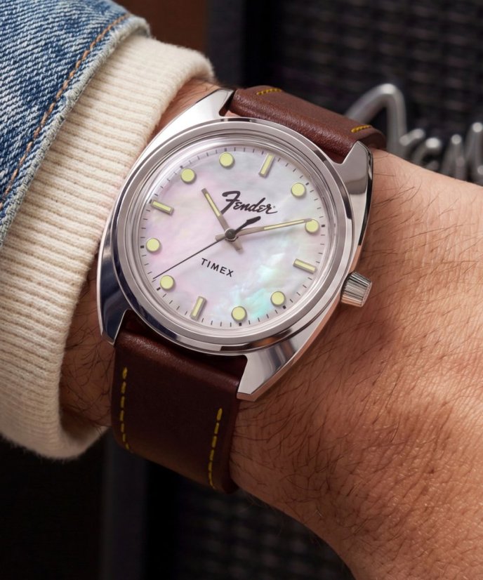 Timex Fender TW6A14700QY