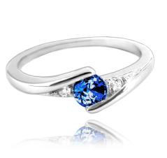 MINET Elegantní stříbrný prsten s tmavě modrým zirkonem vel. 49
