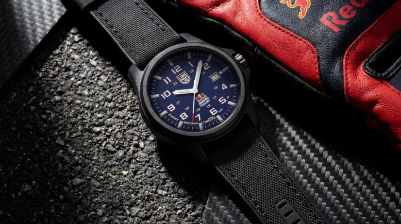 Luminox Atacama Field 1960 Series Red Bull AMPOL Racing Limited Edition XL.1970.ARB.N