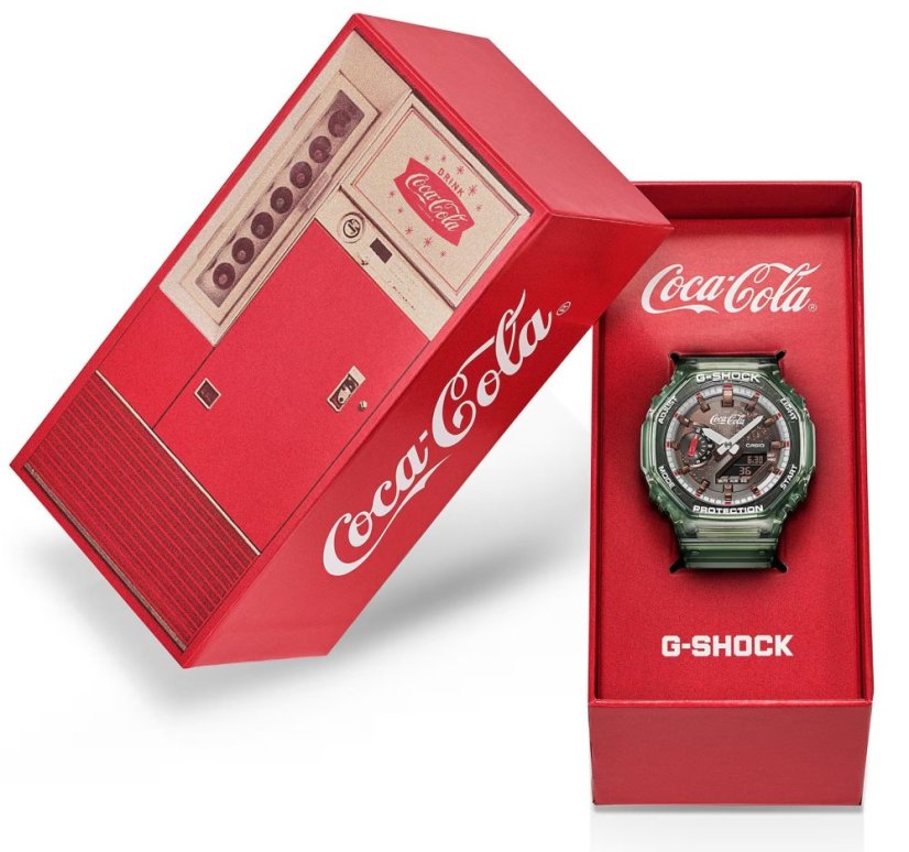 CASIO GA-2100CC-3AER G-Shock Carbon Core Guard Coca-Cola® Collaboration