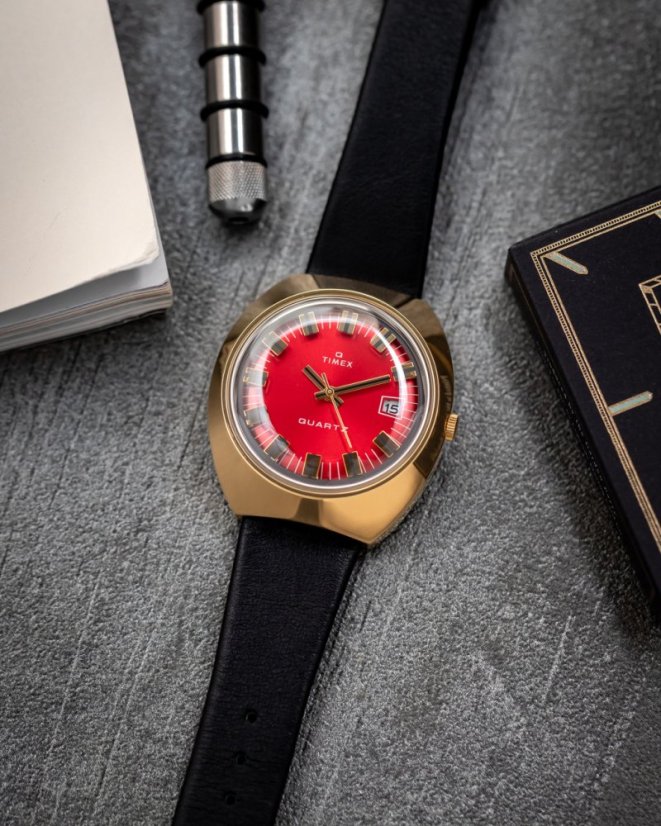 Timex Q Timex 1972 Reissue TW2V254007U