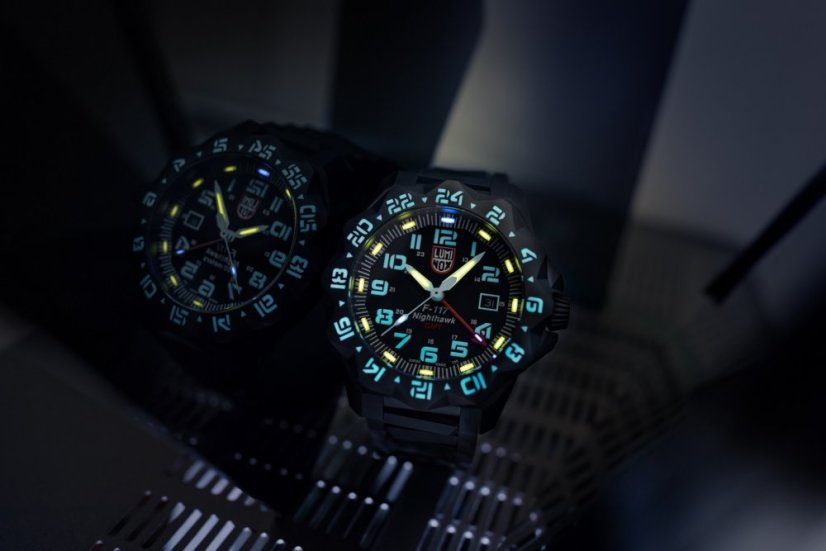 Luminox F-117 Nighthawk™ 6420 Series XA.6422