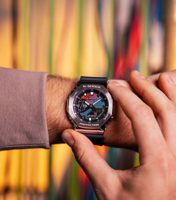 CASIO GM-2100RW-1AER G-Shock Rainbow Brick Wall Series