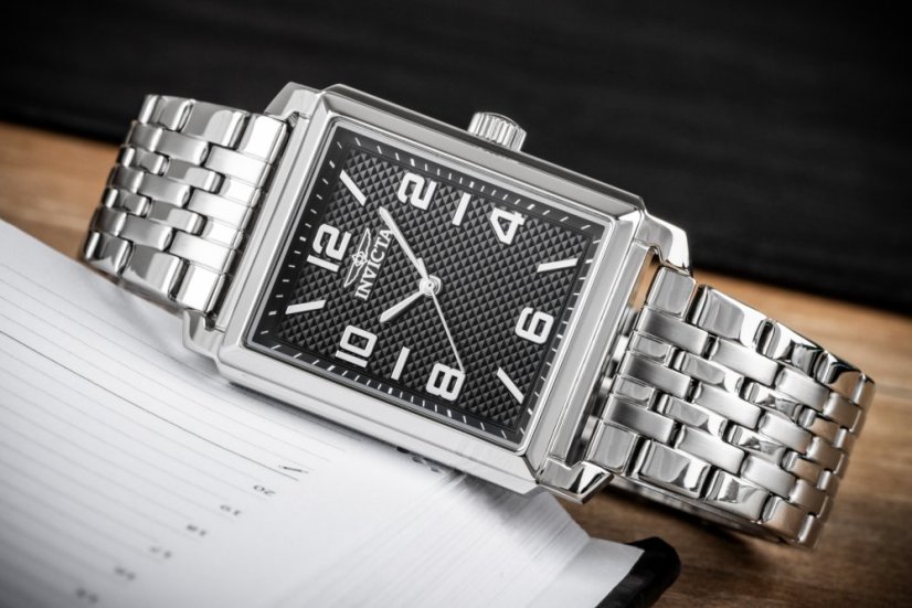 Invicta Vintage Quartz 34mm 46659