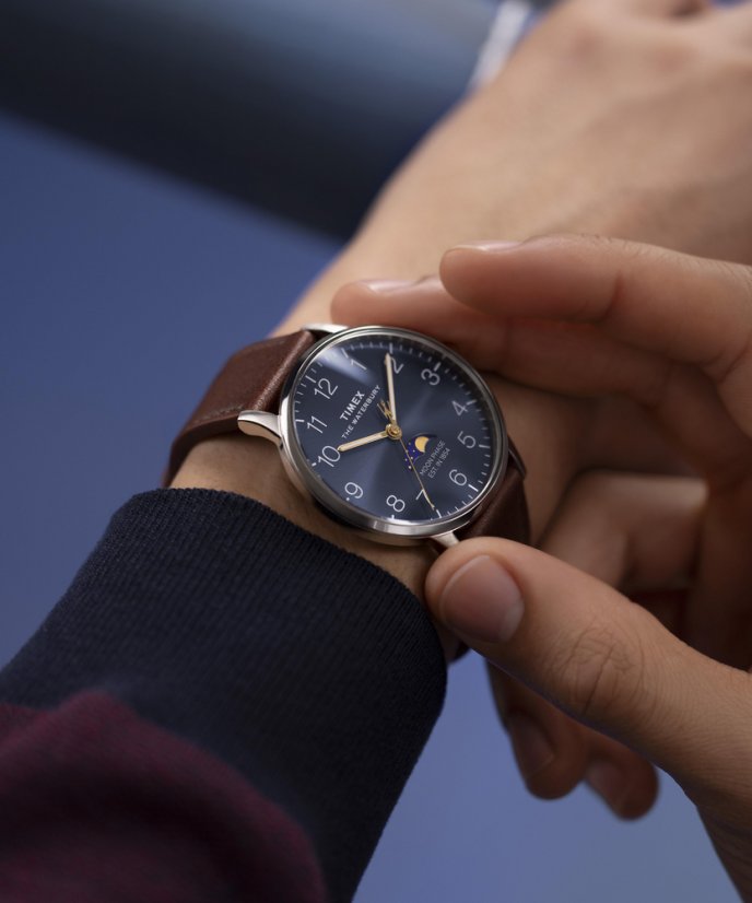 Timex Waterbury Classic Moon Phase TW2W75600