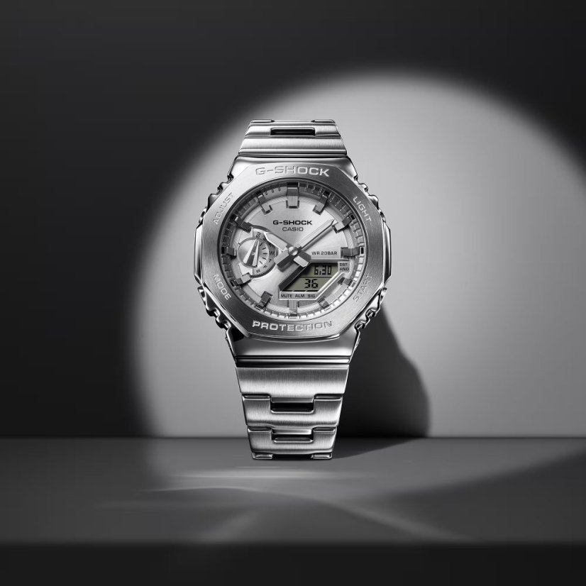 CASIO GM-2110D-7AER G-Shock