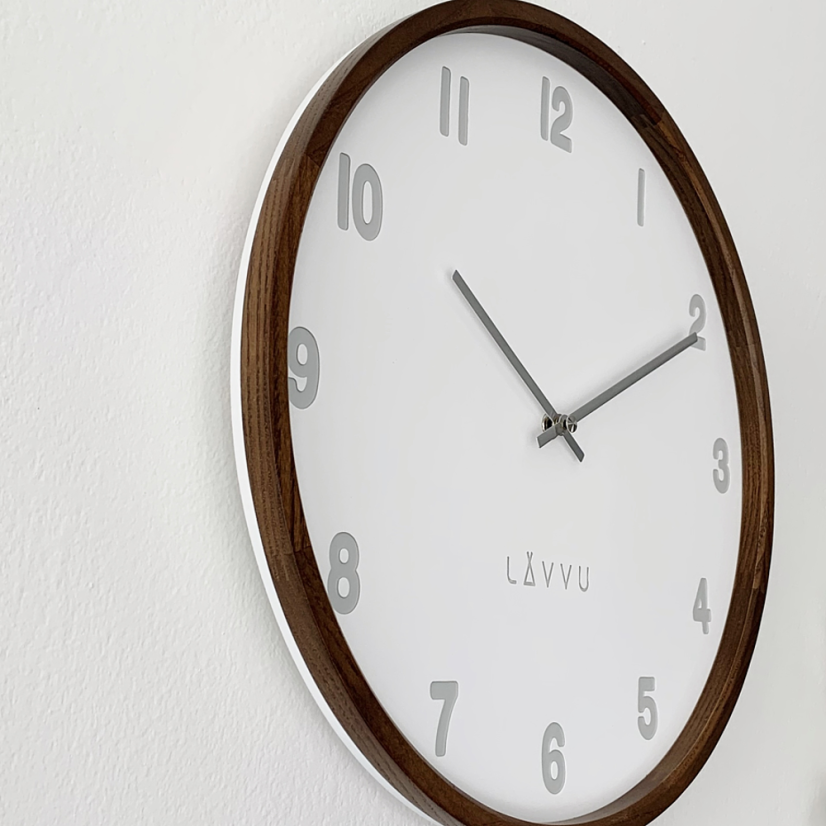 Tmavé drevené biele hodiny LAVVU FADE LCT4061