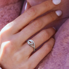 MINET Luxusní stříbrný prsten s bílými zirkony vel. 61