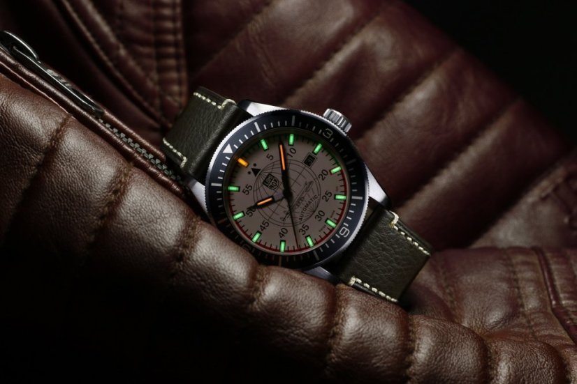 Luminox F-117 Nighthawk™ 6420 Series XA.9607