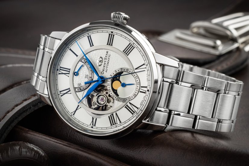 Orient Star Classic M45 F7 Moon Phase Open Heart Automatic RE-BT0005S00B (+ náhradný remienok)