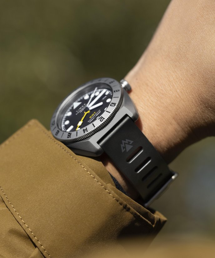 Timex Expedition Pioneer Titanium Automatic GMT TW2W53000UK