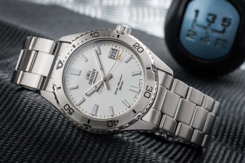 Orient Sports Mako 40 Automatic RA-AC0Q03S30B