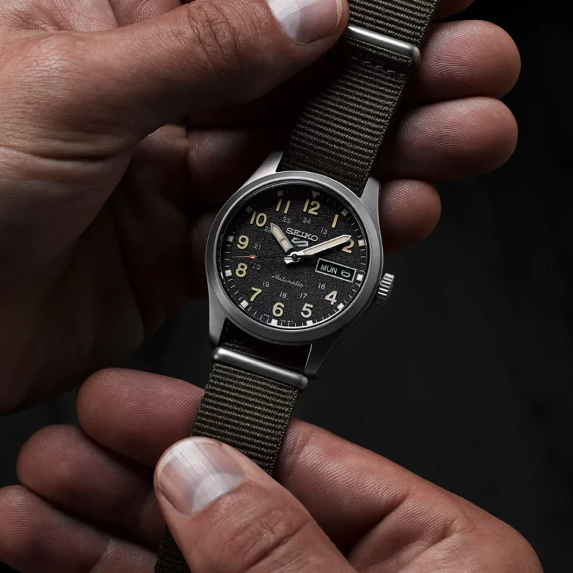 Seiko SRPJ85K1 Seiko 5 ‘Green zone’ Midfield Sports Style