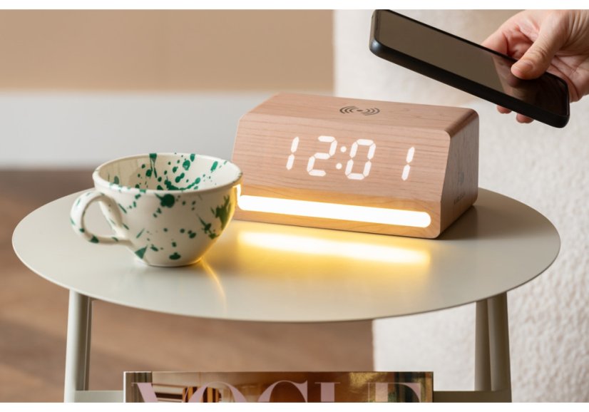 LED hodiny-budík 6078WD Karlsson s nabíječkou smartphonů 16cm