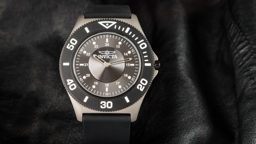 INVICTA Reserve Slim 23761