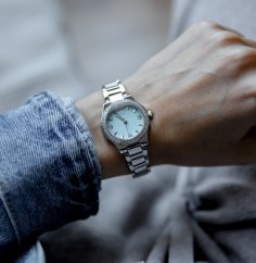 Náramkové hodinky JVD JZ212.1