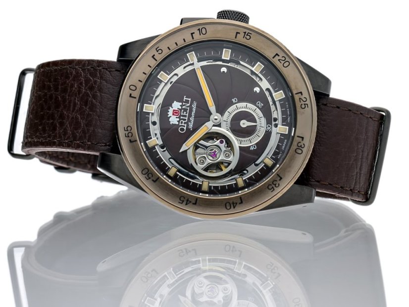 Orient Revival Retro Future Camera Automatic Open Heart RA-AR0203Y30B