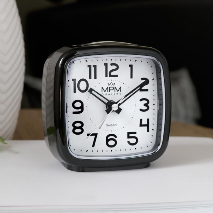 Budík s LED podsvícením a tichým chodem MPM  C01.3966.90