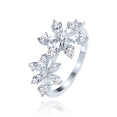 MINET Stříbrný prsten sněhová vločka s bílými zirkony vel. 59