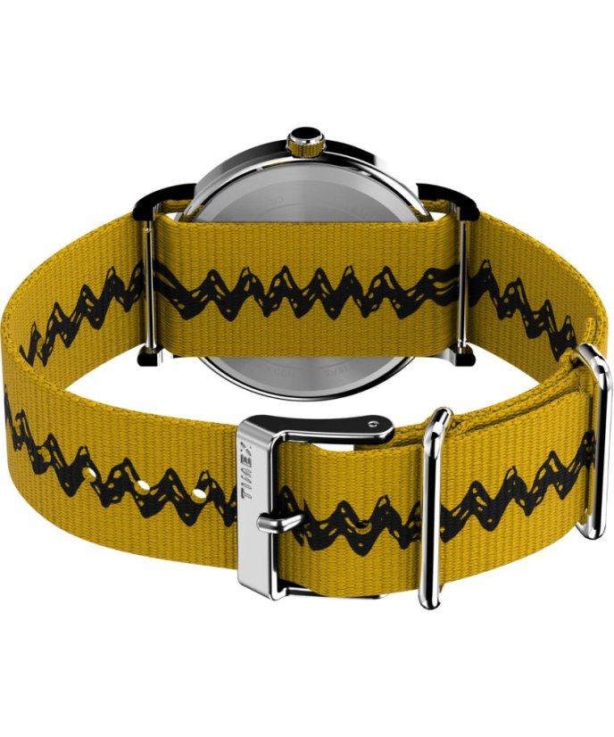 Timex Peanuts Weekender Charlie Brown TW2R411006B