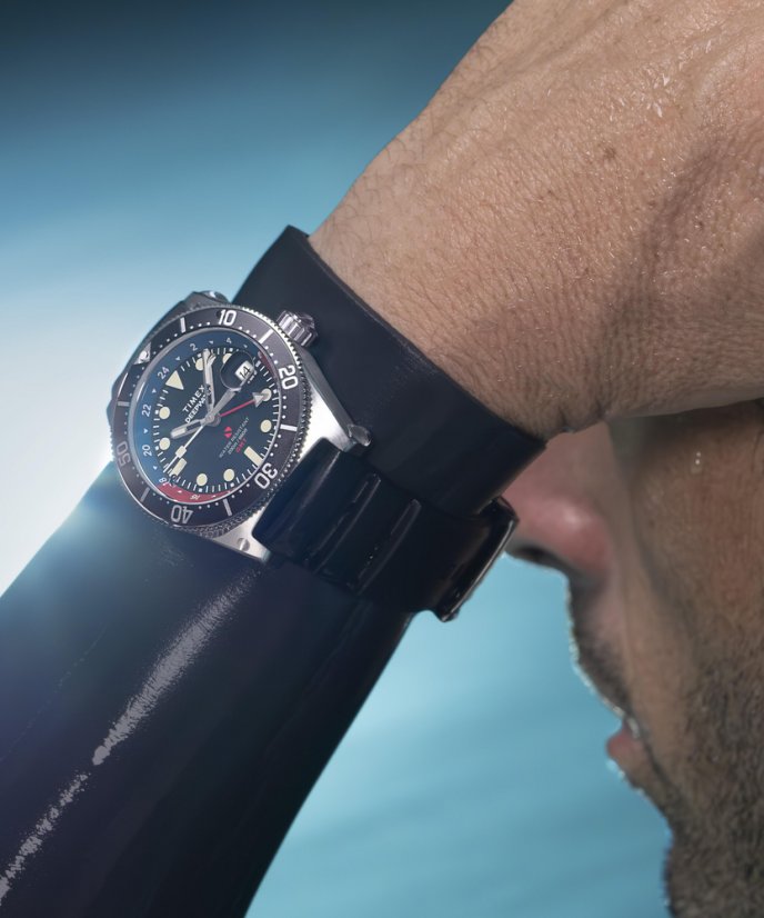 Timex Deepwater Reef GMT TW2W75000UK