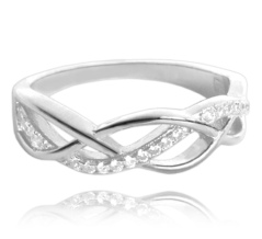 Stříbrný propletený prsten MINET s bílými zirkony vel. 57 JMAN0100SR57
