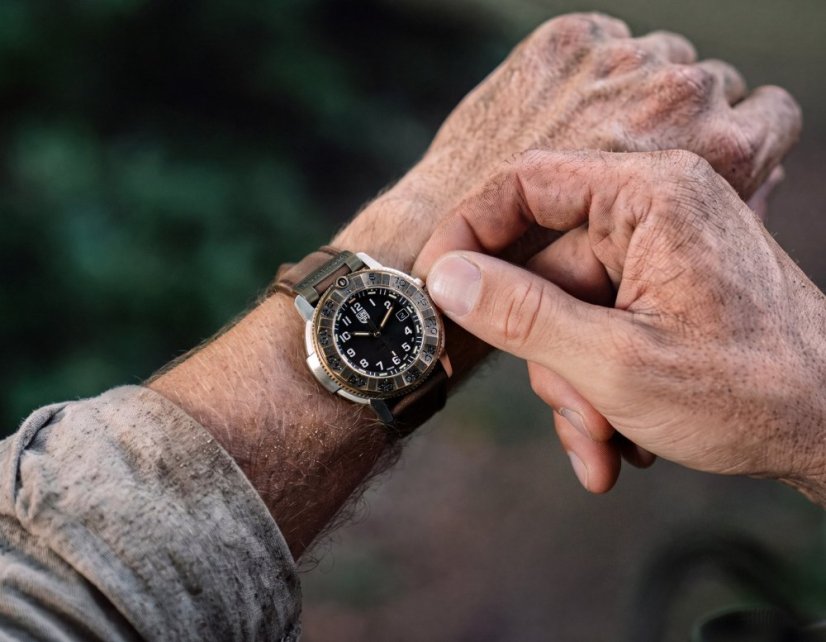 Luminox Adventure 1300 Series XL.1301.LG