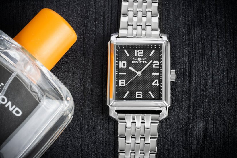 Invicta Vintage Quartz 34mm 46659