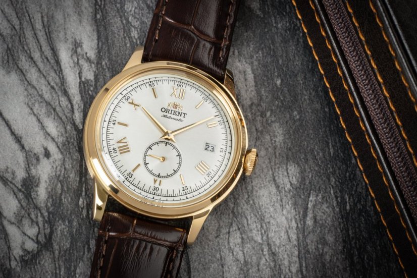 Orient Classic Bambino 2nd Generation Version 10 38 Small Seconds Automatic RA-AP0106S30B