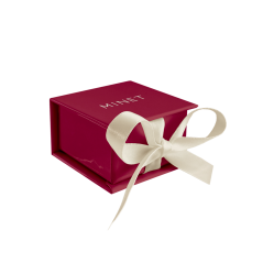 MINET PREMIUM Tmavě růžová magnetická krabička na šperky s béžovou stuhou - 5 x 5 x 3 cm