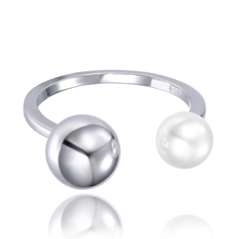 MINET Strieborný prsteň s perlou veľ. 55