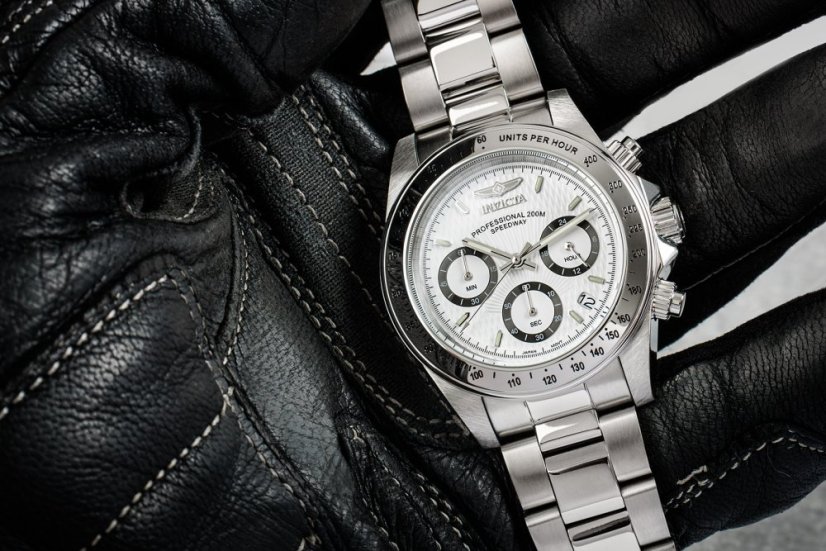 Invicta Speedway Quartz 40mm 9211
