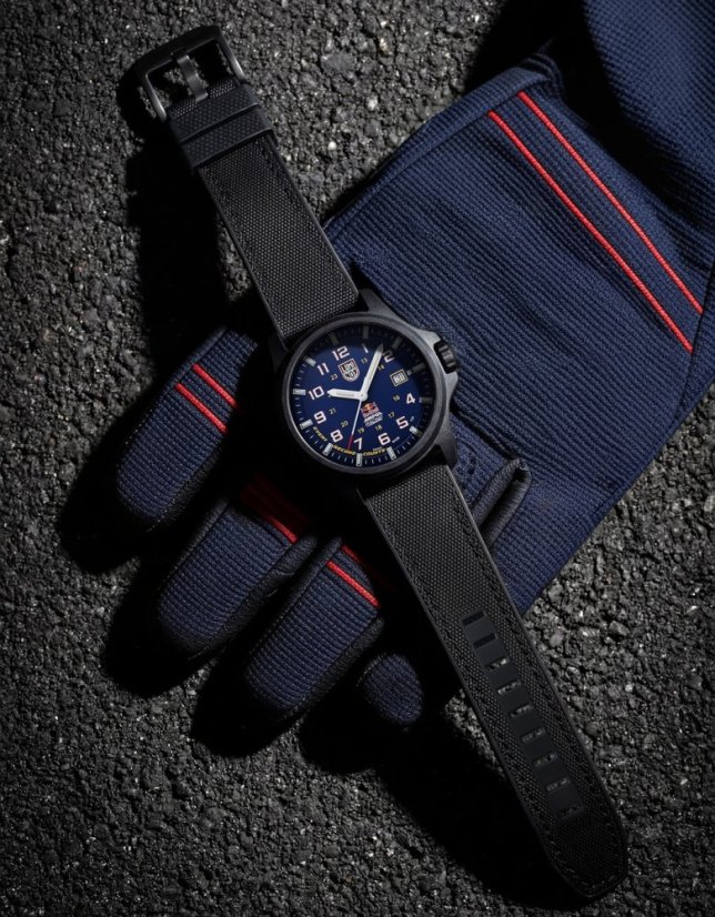 Luminox Atacama Field 1960 Series Red Bull AMPOL Racing Limited Edition XL.1970.ARB.N