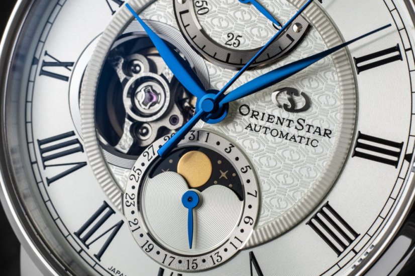 Orient Star Classic M45 F7 Moon Phase Open Heart Automatic RE-BT0005S00B (+ náhradný remienok)
