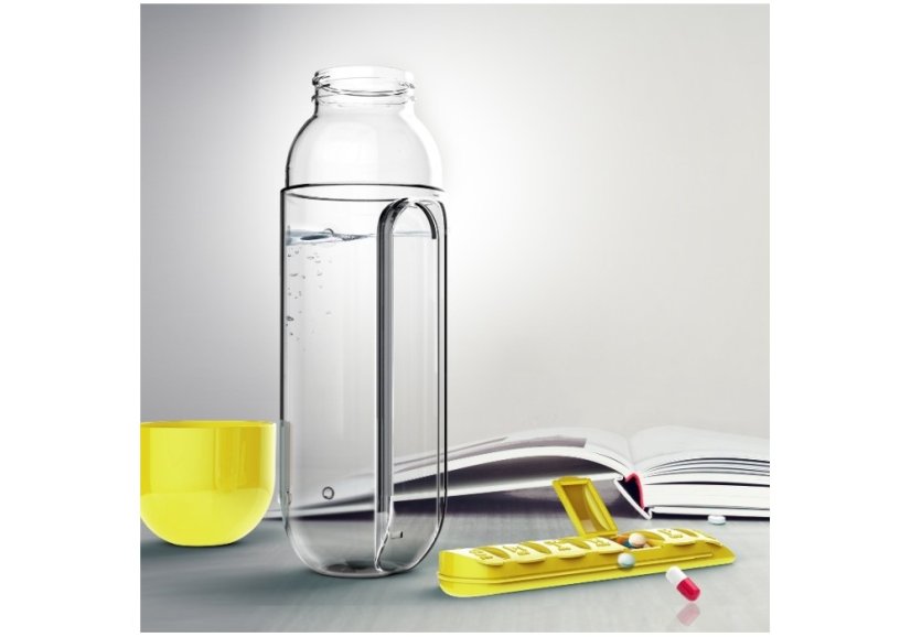 ASOBU multifunkční týdenní dávkovací láhev Pill Organizer žlutá 600ml