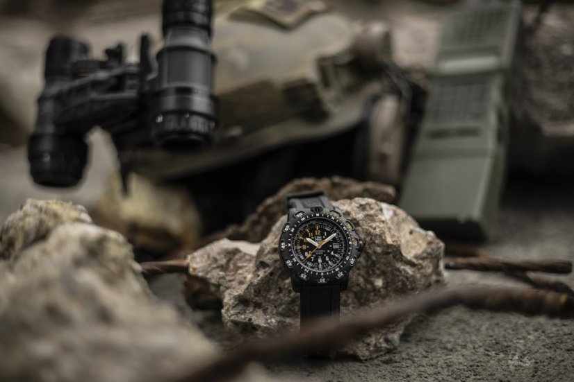 Luminox Recon Point Man 8820 Series XL.8825.H.SET.1