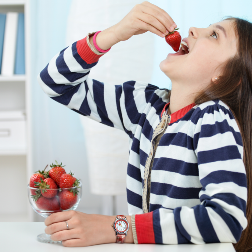 CLOCKKODIEL Ružové dievčenské detské hodinky JAHODY