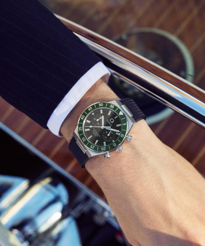 Timex Q Timex Continental Chronograph TW2Y56100UK