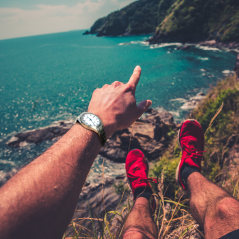 Titanové hodinky se safírovým sklem LAVVU TITANIUM LILLEHAMMER White LWM0150