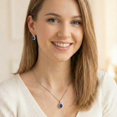 MINET Luxusné strieborné náušnice s modrými a bielymi zirkónmi