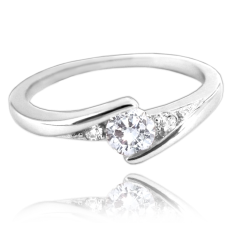 MINET Elegantný strieborný prsteň s bielymi zirkónmi veľ. 55