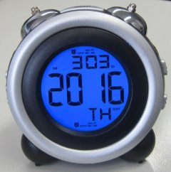 TFA 60.2016.01 - Digitální budík s dvěma budícími časy a podsvícením displeje - černý/stříbrný