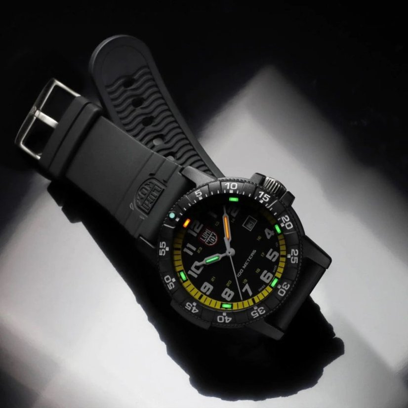 Luminox Leatherback Sea Turtle Giant 0320 Series XS.0325
