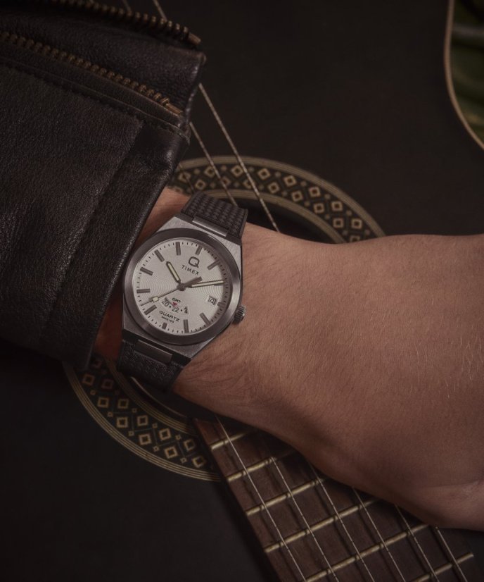 Timex Q Timex Continental GMT TW2Y12200UK