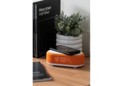 Stolové hodiny s budíkom, nabíjačkou smartfónov a Bluetooth reproduktorom 6033OR Karlsson 20cm