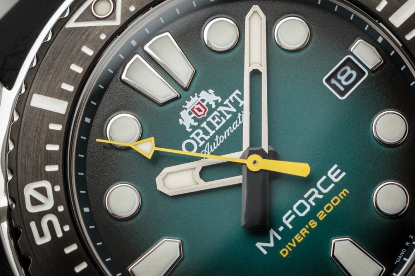 Orient Sports M-Force Diver Automatic RA-AC0L04L30B