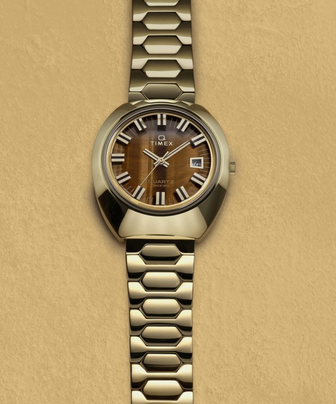 Timex Q Timex 1972 Time Machine Reissue TW2Y45200UK